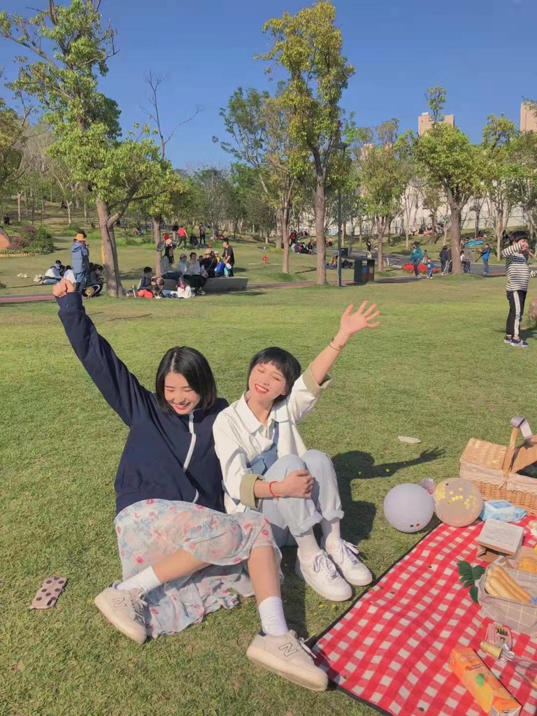 「📹复古DV 我在认真记录这个夏天🍃」#复古dv #老式dv #dv #camera #夏天的味道 #录像 #模糊 #复古 #vintage #retro #freetoedit
